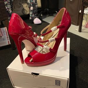 Signature red high heel